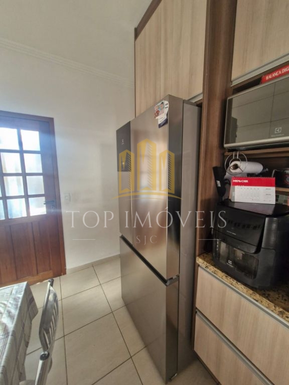Casa à Venda no Jardim Santo Onofre Putim 3 Quartos 1 suíte 2 Vagas