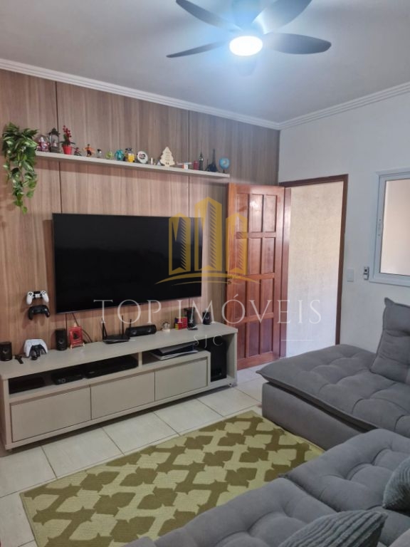Casa à Venda no Jardim Santo Onofre Putim 3 Quartos 1 suíte 2 Vagas