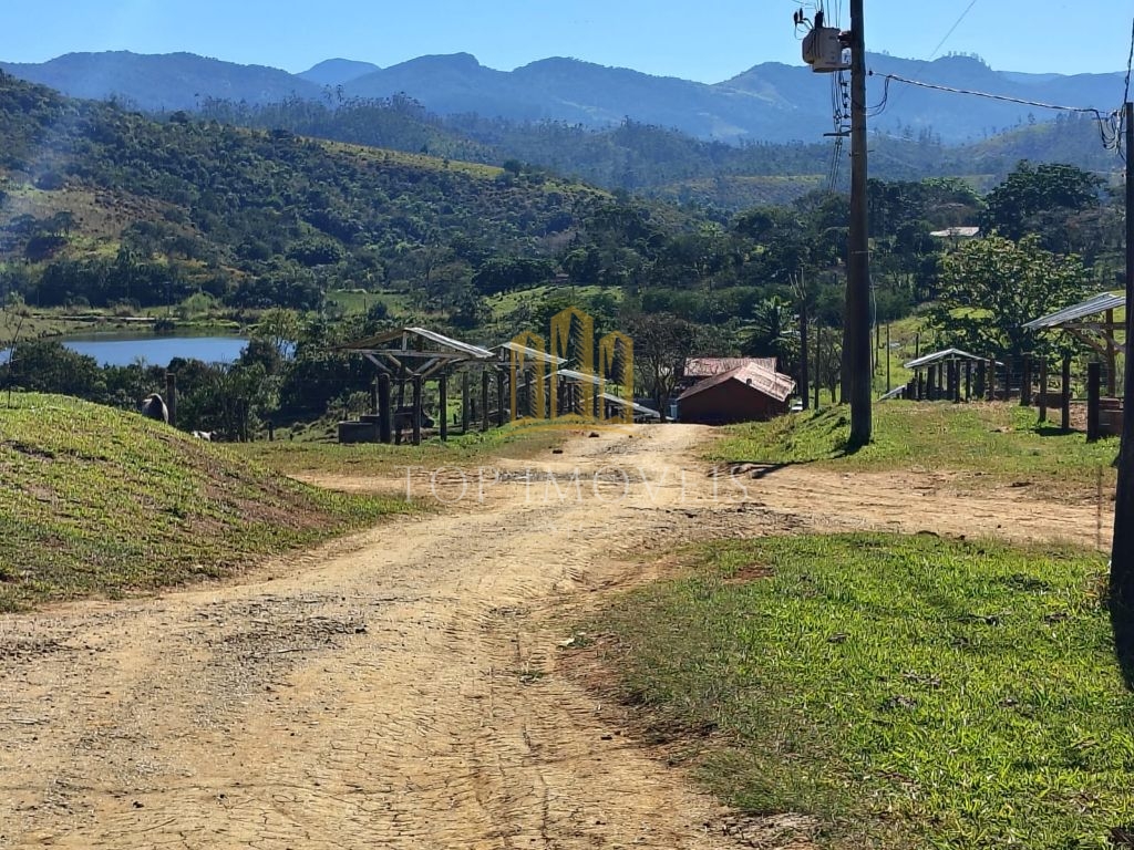 Belissima Fazenda em Caçapava Excelente para Loteamento.