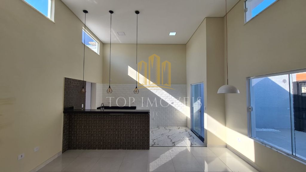 Excelente casa de 3 quartos sendo 1 súite no Vila Branca - Jacarei
