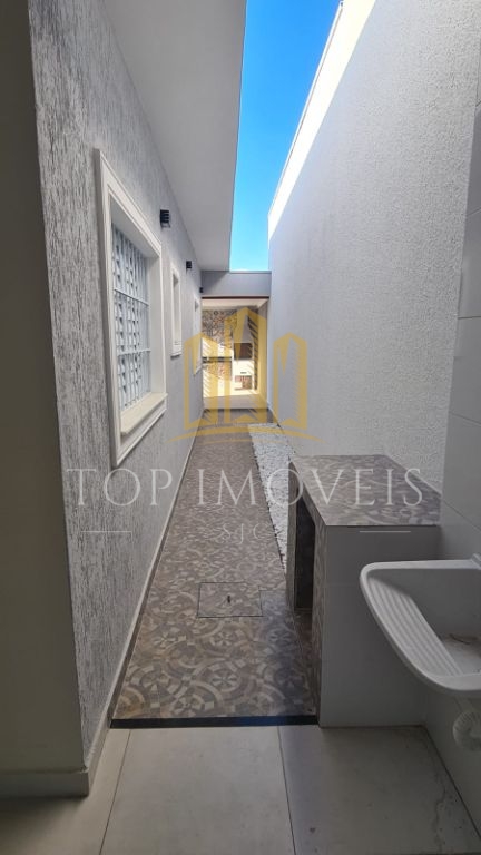 Excelente casa de 3 quartos sendo 1 súite no Vila Branca - Jacarei