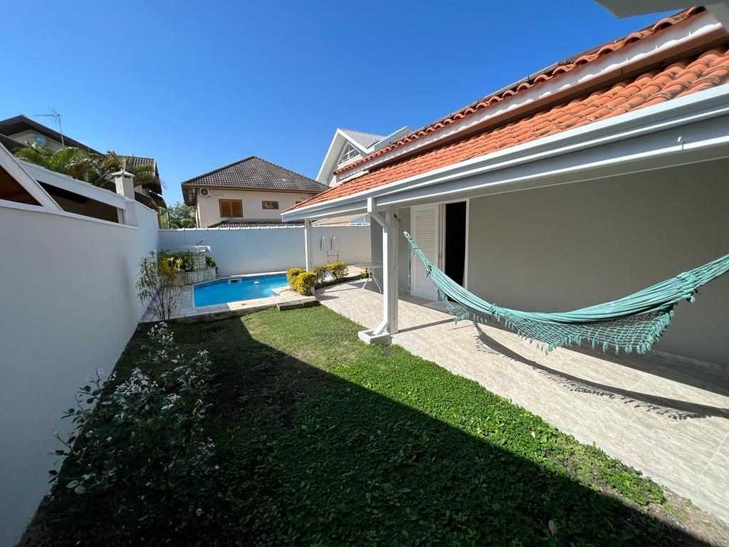 Excelente sobrado com 4 dormitórios à venda, 194 m² - Urbanova - São José dos Campos/SP