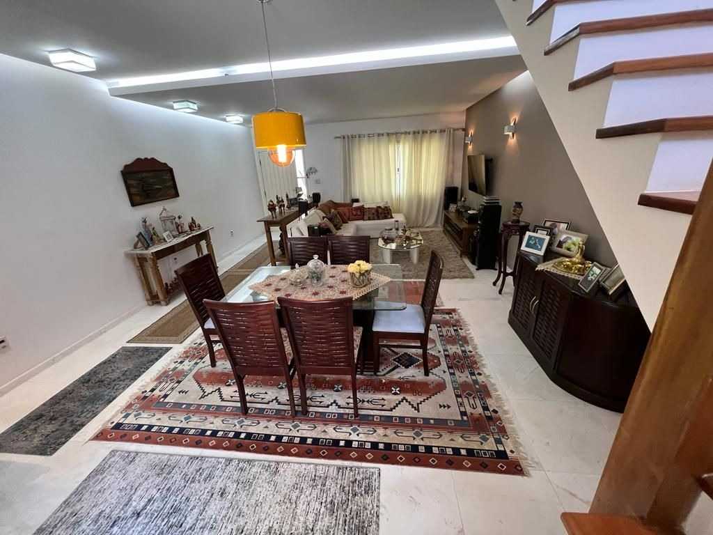 Excelente sobrado com 4 dormitórios à venda, 194 m² - Urbanova - São José dos Campos/SP