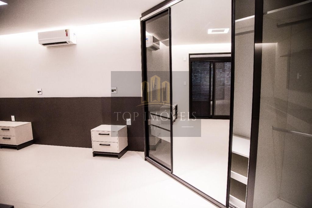 Sobrado à venda, 700 m² - Jardim das Colinas - São José dos Campos/SP