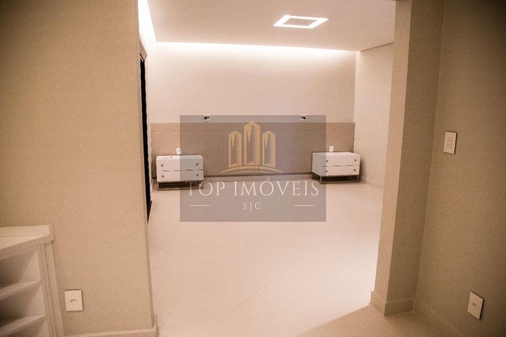 Sobrado à venda, 700 m² - Jardim das Colinas - São José dos Campos/SP