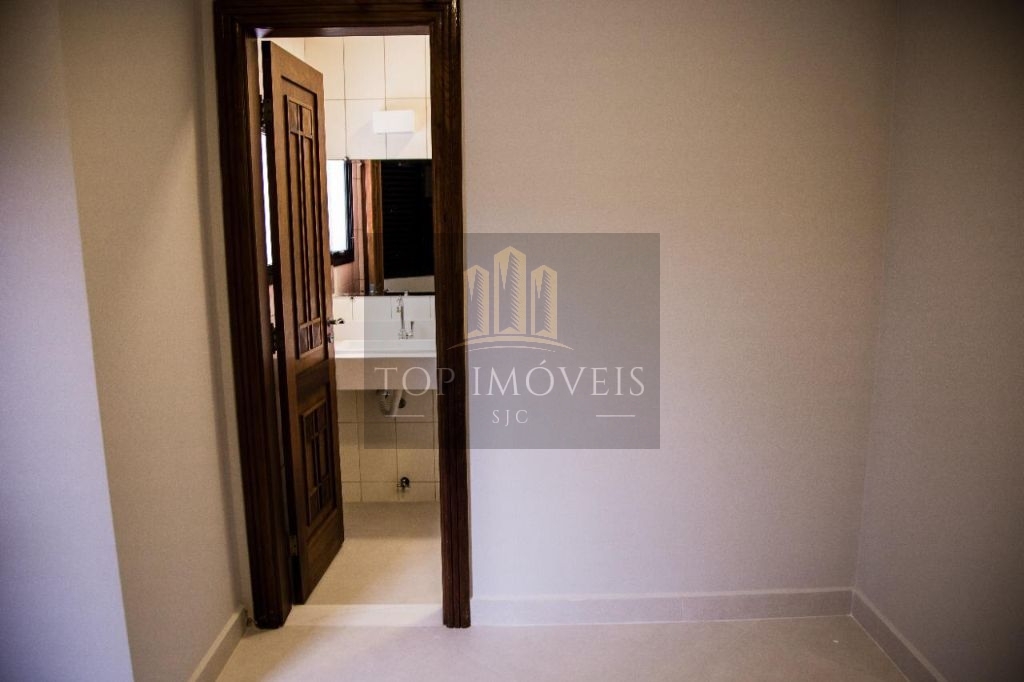Sobrado à venda, 700 m² - Jardim das Colinas - São José dos Campos/SP
