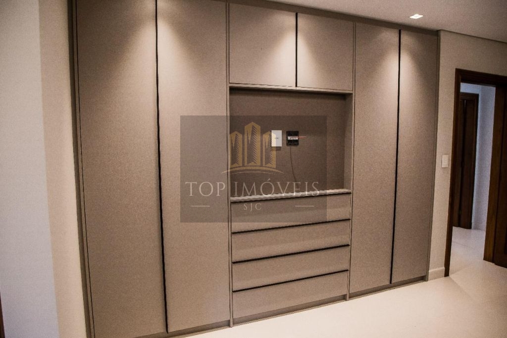 Sobrado à venda, 700 m² - Jardim das Colinas - São José dos Campos/SP