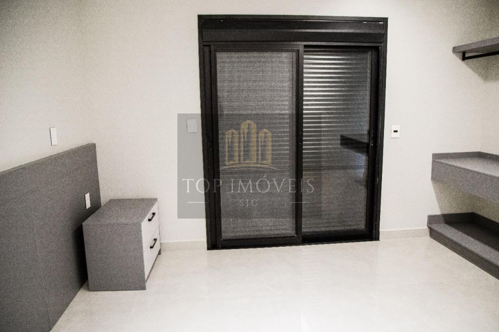 Sobrado à venda, 700 m² - Jardim das Colinas - São José dos Campos/SP