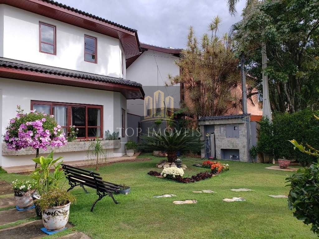 Sobrado à venda, 213 m² - Conjunto Residencial Esplanada do Sol - São José dos Campos/SP