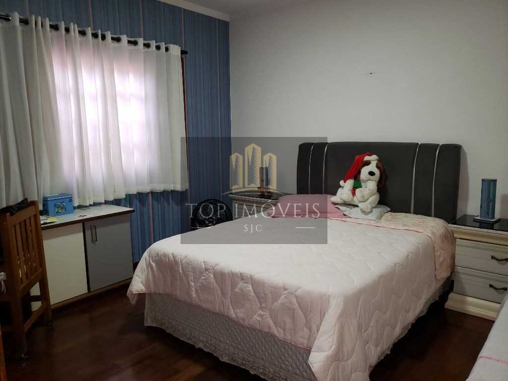 Sobrado à venda, 213 m² - Conjunto Residencial Esplanada do Sol - São José dos Campos/SP