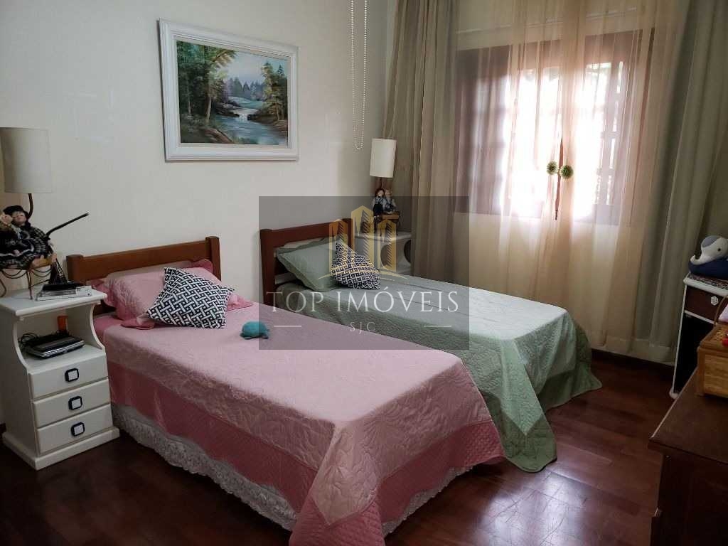 Sobrado à venda, 213 m² - Conjunto Residencial Esplanada do Sol - São José dos Campos/SP
