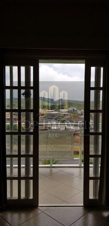 Casa à venda, 250 m² - Terras de Santa Helena - Jacareí/SP