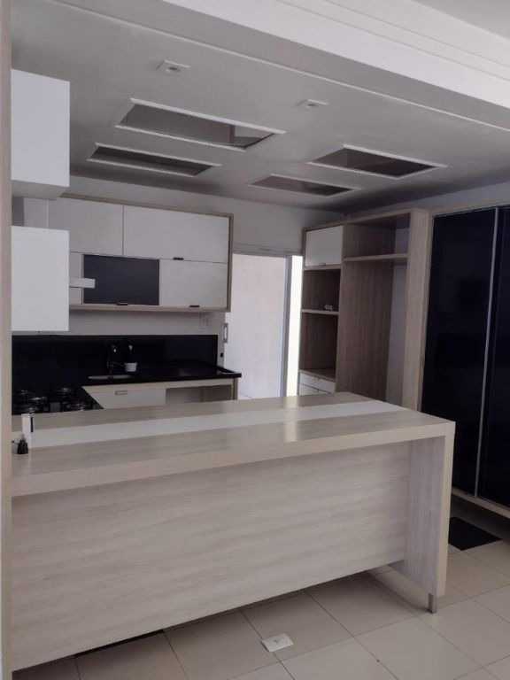 Sobrado residencial e comercial, com sistema de câmeras e alarme disponível para Venda e Locação, Zona Sul