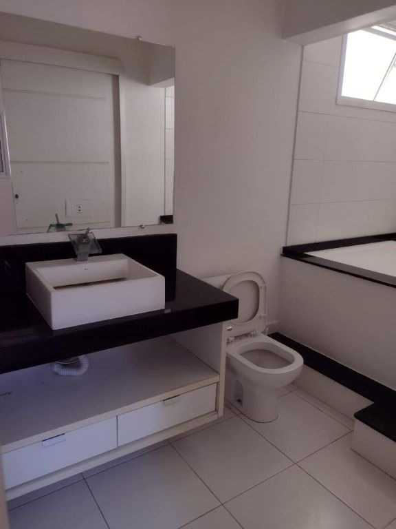 Sobrado residencial e comercial, com sistema de câmeras e alarme disponível para Venda e Locação, Zona Sul