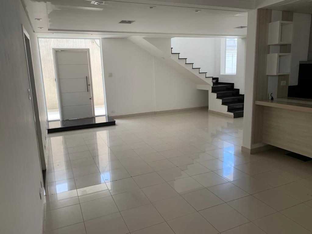 Sobrado residencial e comercial, com sistema de câmeras e alarme disponível para Venda e Locação, Zona Sul