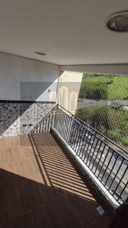 Excelente apartamento no Jardim Coleginho - Jacareí