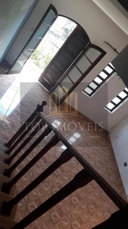 Sobrado à venda, com 3 dormitórios, 182 m² - Monte Castelo - São José dos Campos/SP