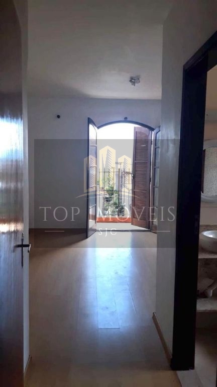 Sobrado à venda, com 3 dormitórios, 182 m² - Monte Castelo - São José dos Campos/SP