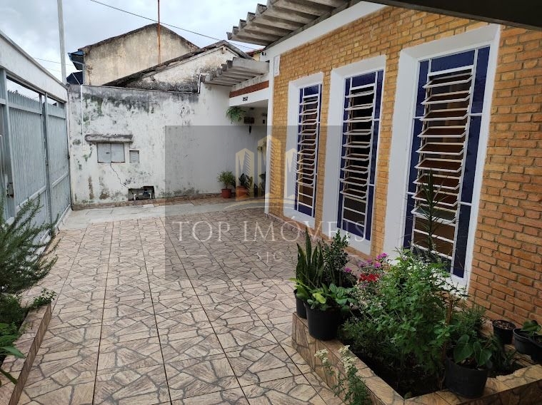 Excelente casa no Centro de Jacareí/SP