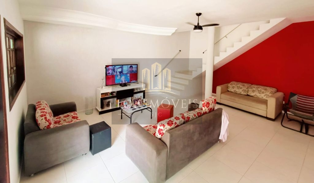 Belíssima casa com 240m² no Jardim Santa Maria, Jacareí/SP