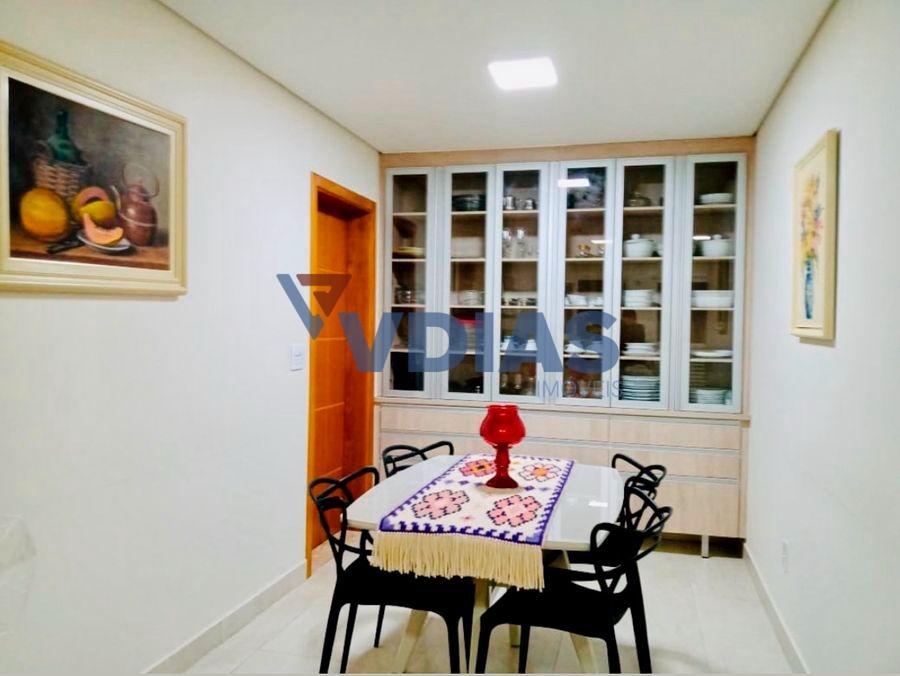 Casa, 3 quartos, 254 m² - Foto 4