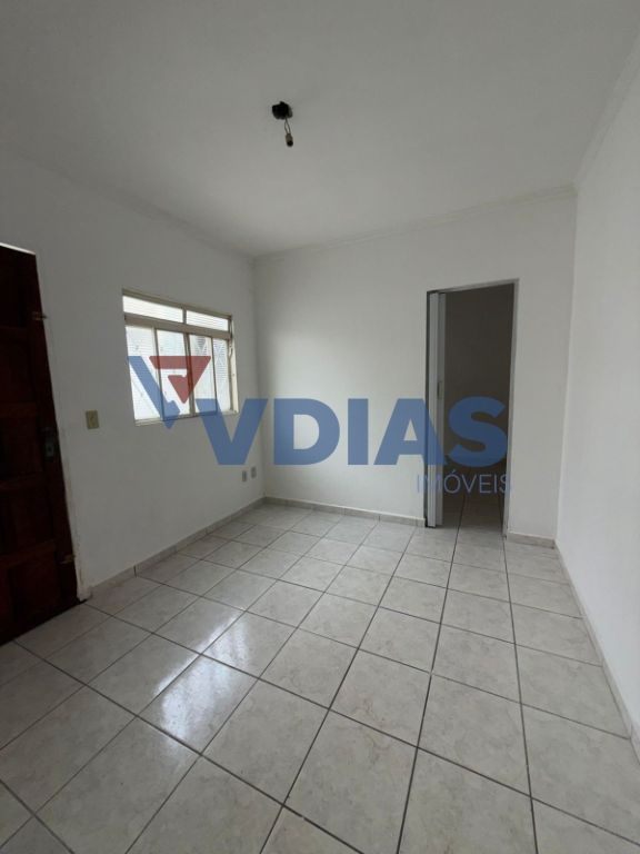 Casa, 1 quarto, 250 m² - Foto 2