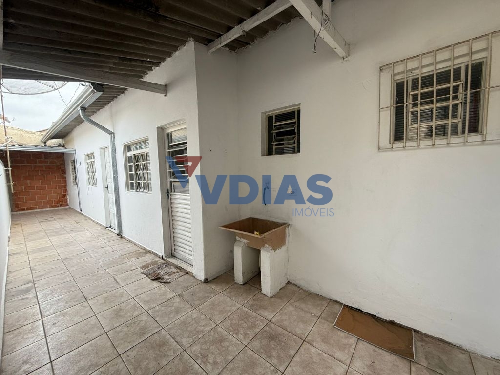 Casa, 1 quarto, 250 m² - Foto 1