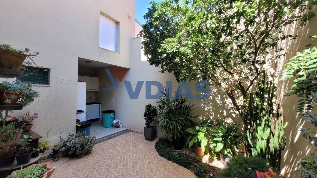 Casa, 3 quartos, 204 m² - Foto 12