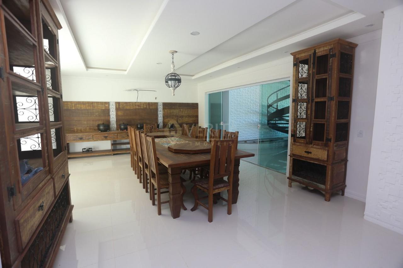 Casa com 7 dormitórios, 3200 m² - Vargem Pequena - Rio de Janeiro/RJ