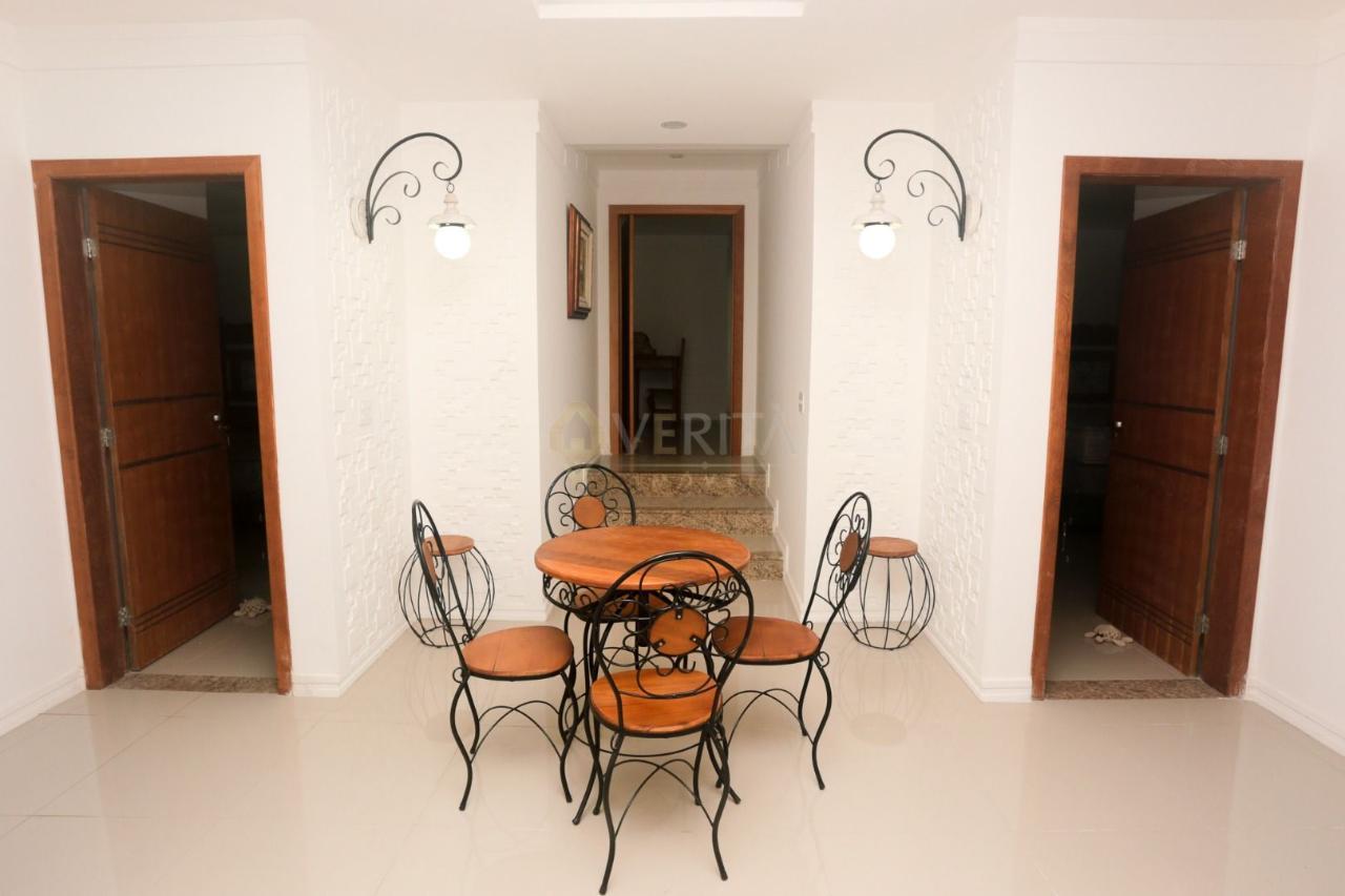 Casa com 7 dormitórios, 3200 m² - Vargem Pequena - Rio de Janeiro/RJ