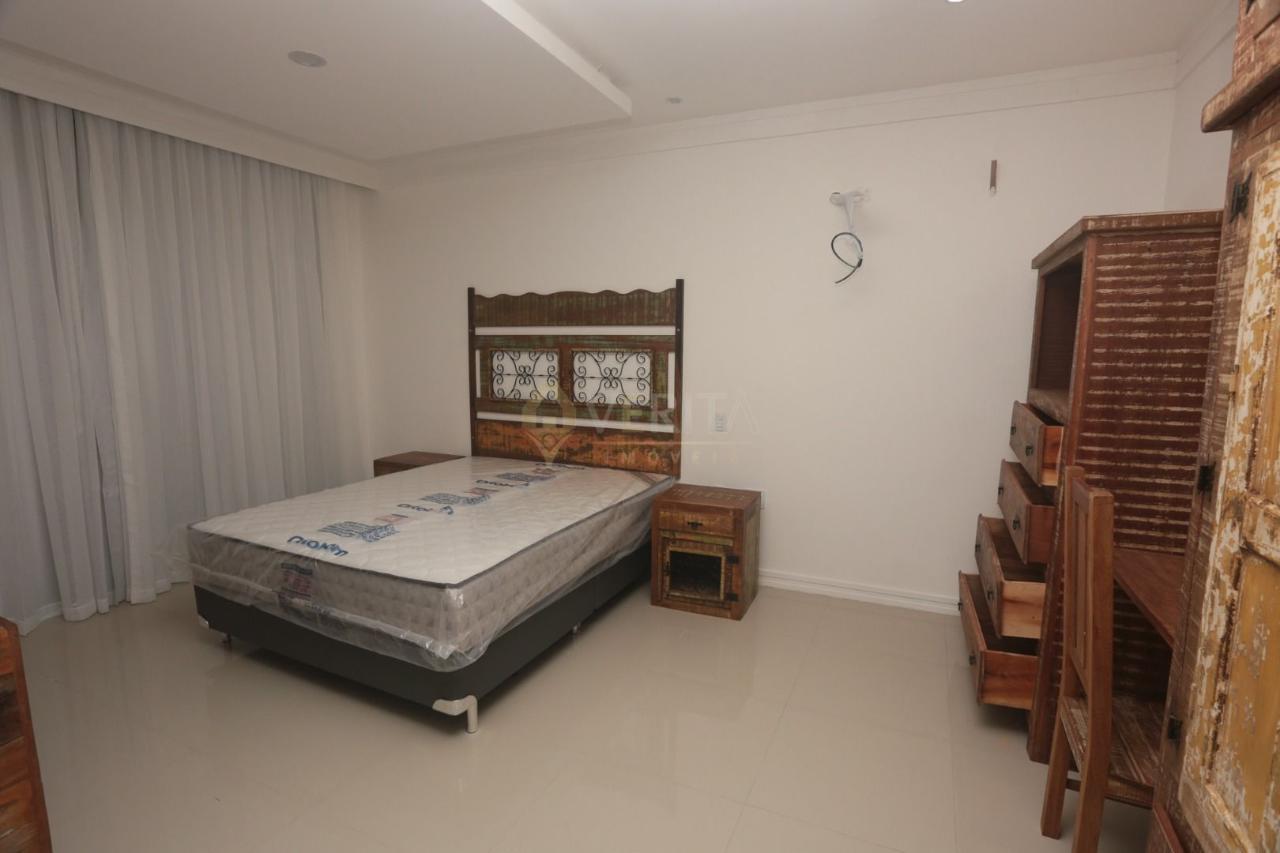 Casa com 7 dormitórios, 3200 m² - Vargem Pequena - Rio de Janeiro/RJ