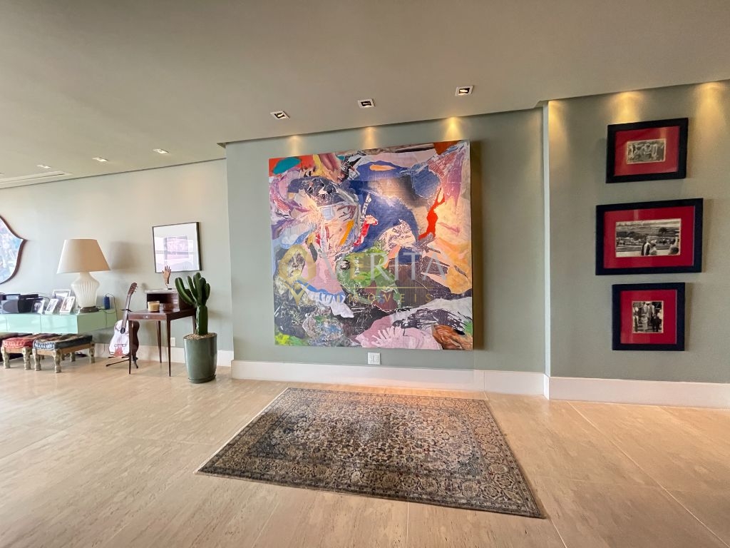 Apartamento 3 suítes no flamengo com 468m².