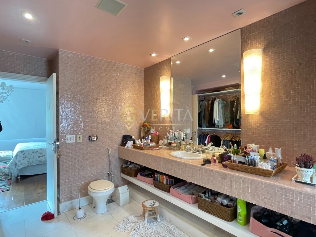 Apartamento 3 suítes no Flamengo com 468m².