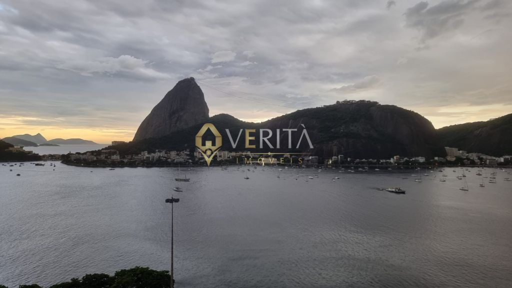Apartamento 3 suítes no flamengo com 468m².