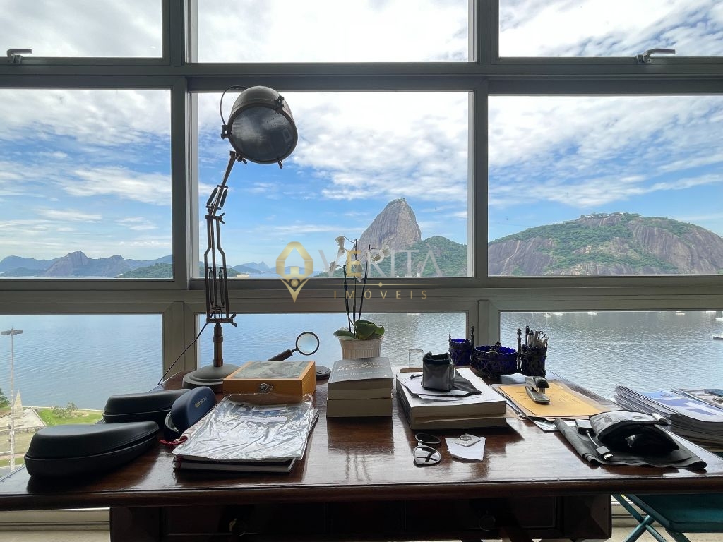 Apartamento 3 suítes no flamengo com 468m².