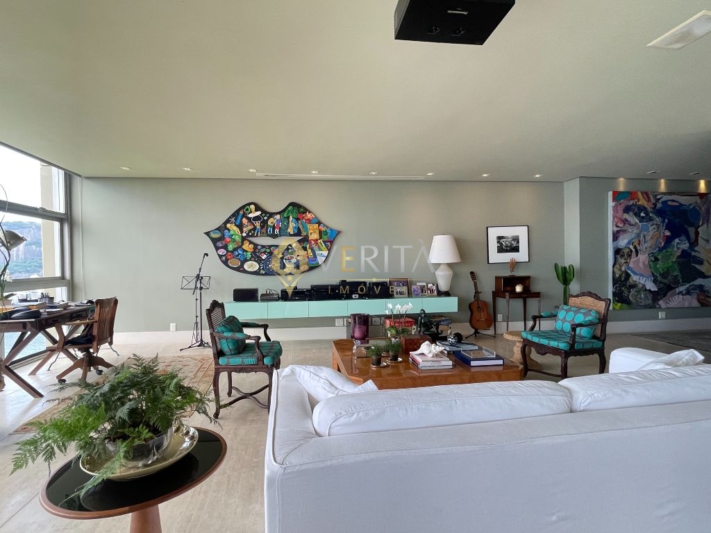 Apartamento 3 suítes no flamengo com 468m².