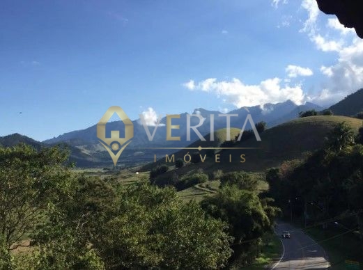 Terreno perfeito na beira da estrada em capelinha entre rese