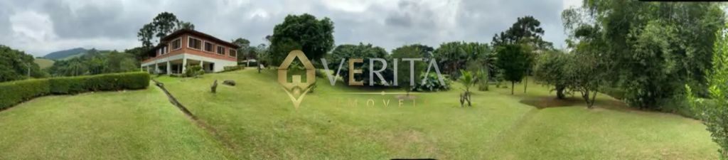 Terreno perfeito na beira da estrada em capelinha entre rese