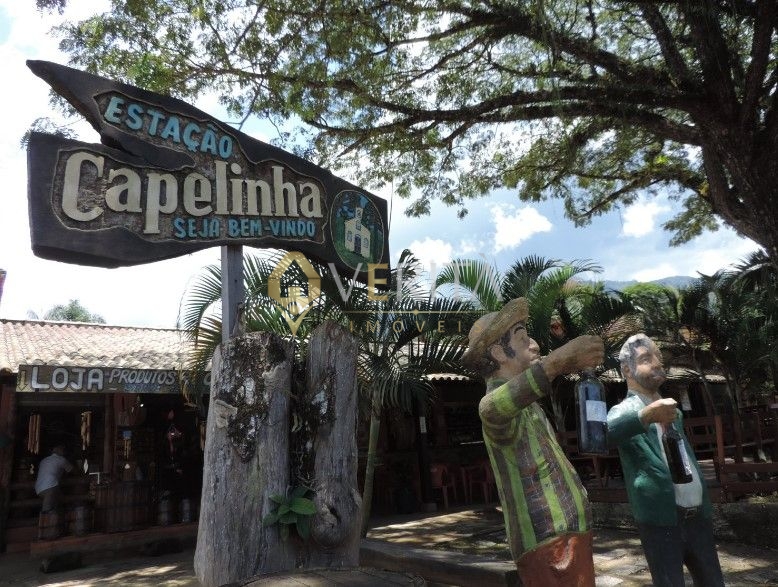 Terreno perfeito na beira da estrada em capelinha entre rese