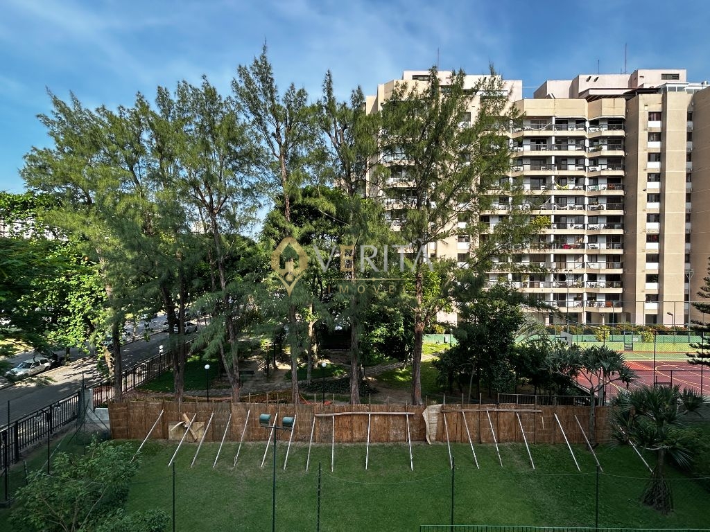 Venda de Apartamentos / Padrão na cidade de Rio de Janeiro