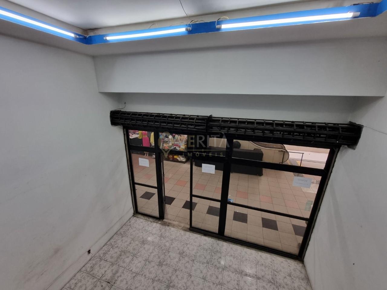Loja reformada na av. Nossa senhora de copacabana