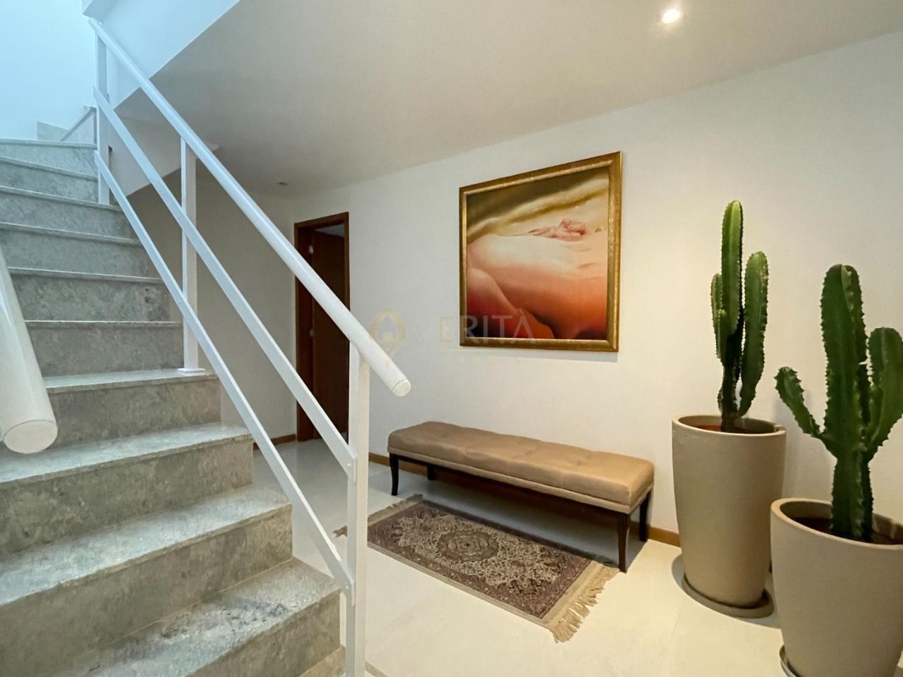 Cobertura duplex no Recreio a 1 quadra da praia.