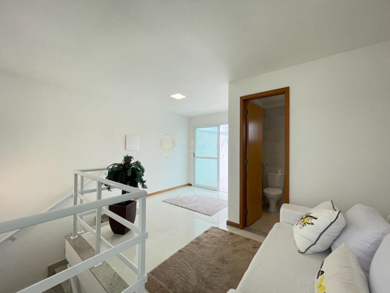Cobertura duplex no Recreio a 1 quadra da praia.