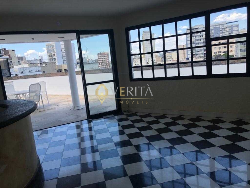 Cobertura com 4 quartos sendo 2 suítes na Tijuca próximo a Praça Saens Penã