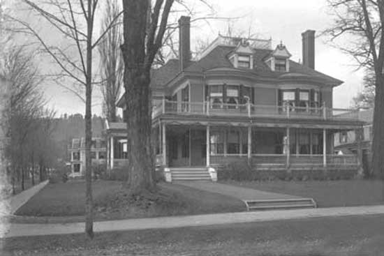 The House in 1900! The House in 1900!