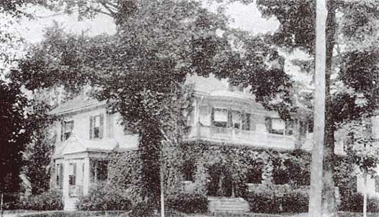 The shot of the house that appeared in Ladies Home Journal in 1899, one of the 10 Prettiest Country Homes in the United States!