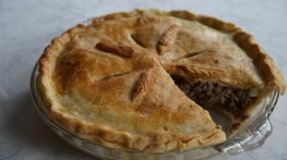canadian-meat-pie