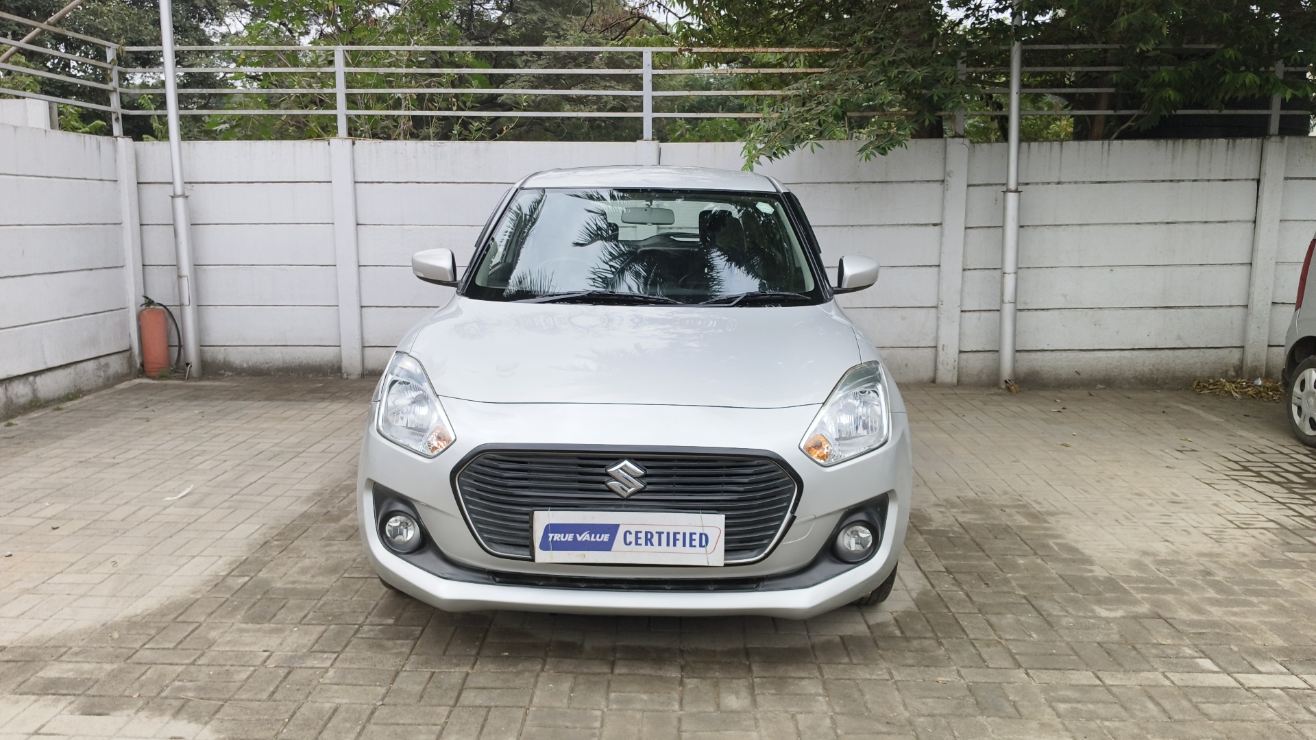 maruti suzuki swift dealers near me