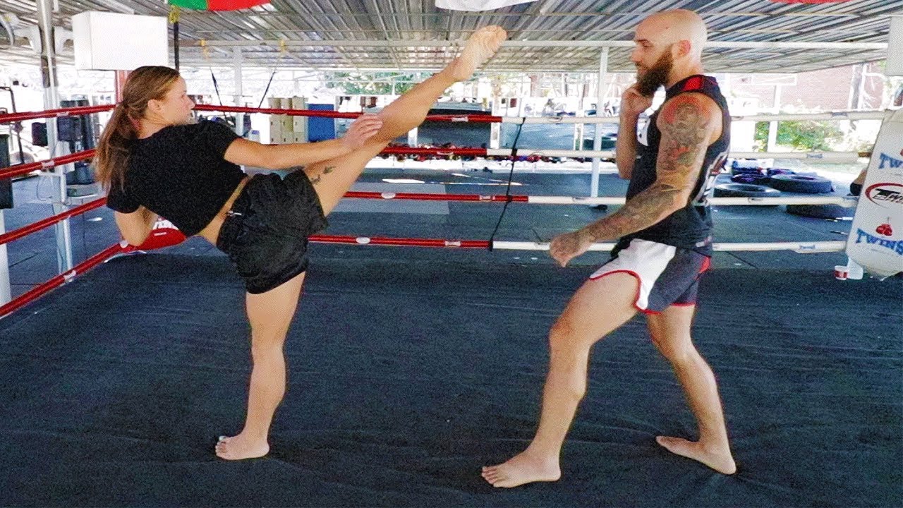 Taekwondo vs. Muay Thai How To Beat A TKD Fighter Extreme MuayThai