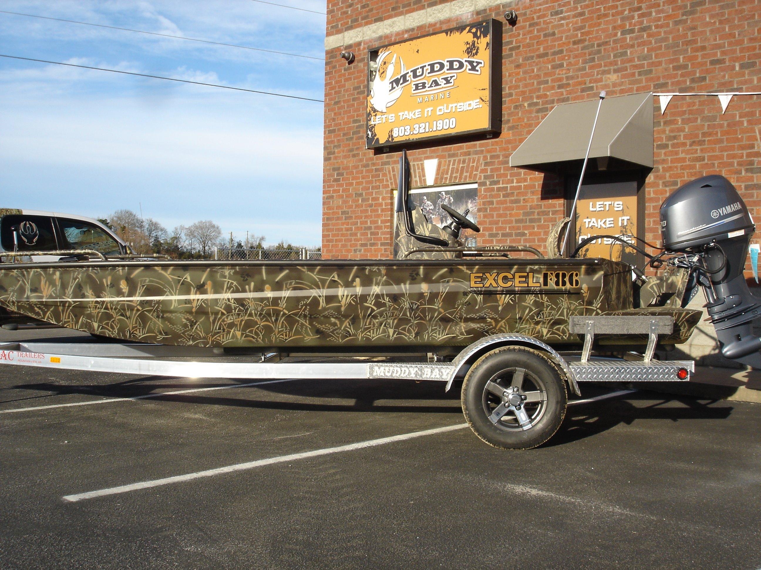 Muddy Bay Excel 1854 F86 Center Console